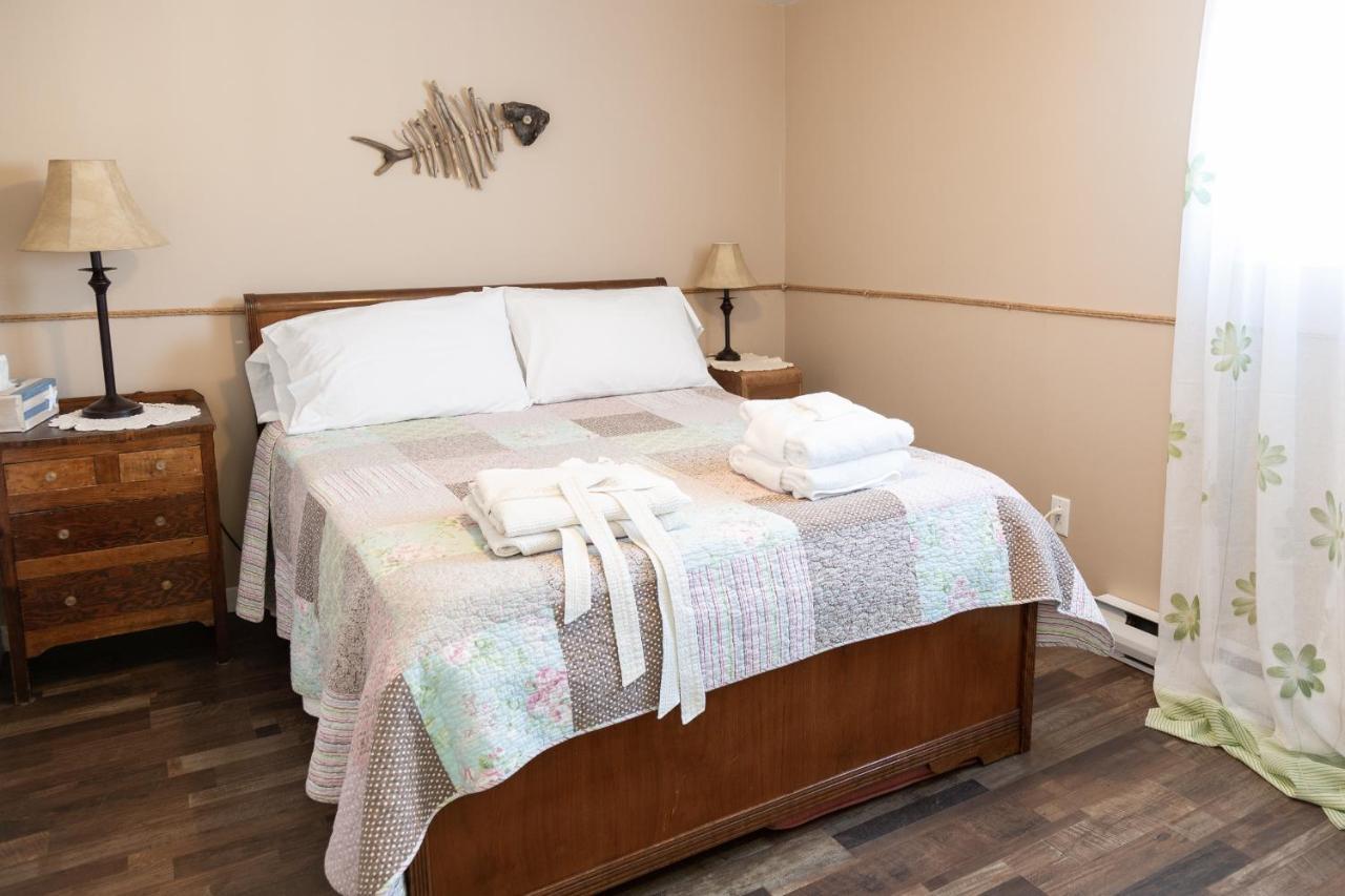 Gite La Maree Portneuf Sur Mer Екстериор снимка